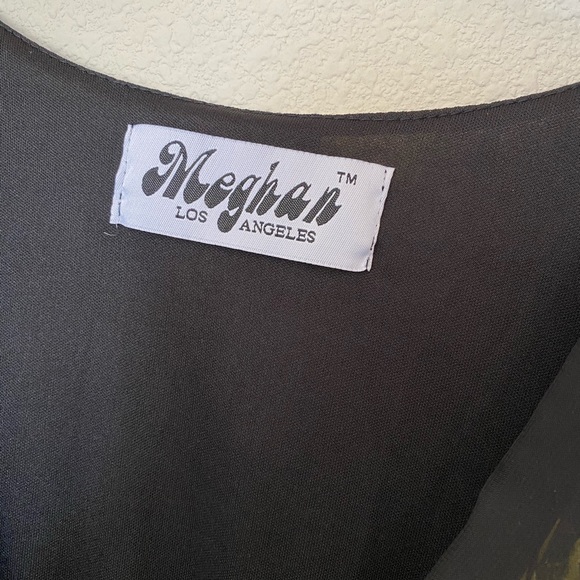 Meghan LA sunset floral bell sleeve mini dress - Picture 7 of 7